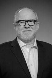 Robert J Dodd