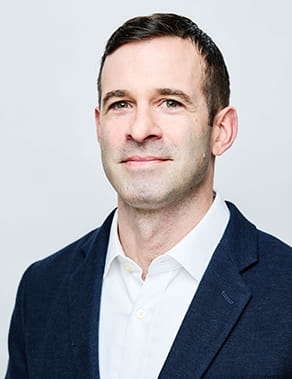 Scott D Steele headshot